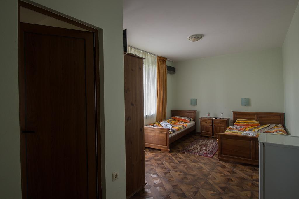 К-Г Луна К-С Лонгоза Комплекс Лонгоза Byala  Exterior photo